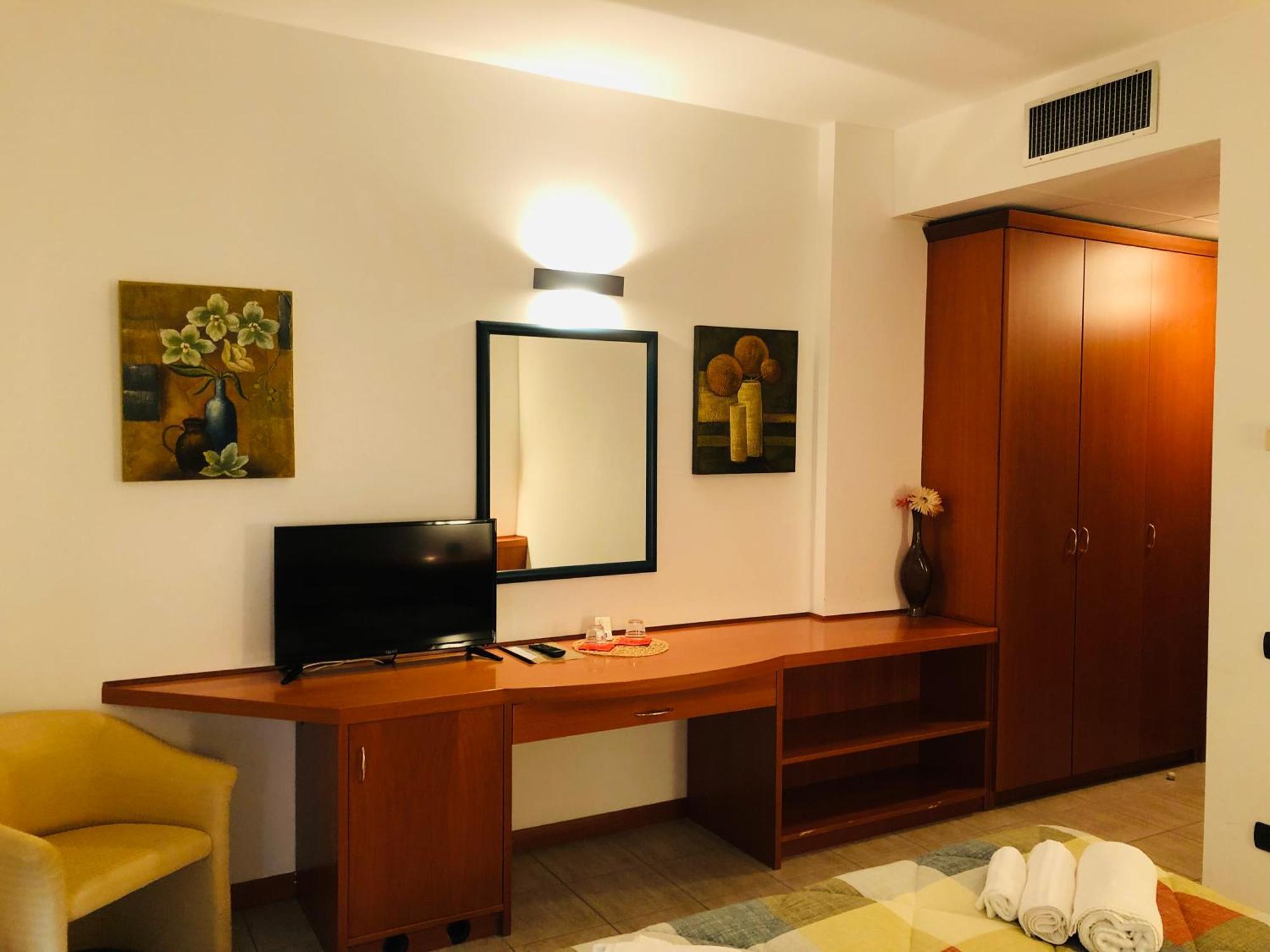 רקאנטי Hotel Softwood מראה חיצוני תמונה